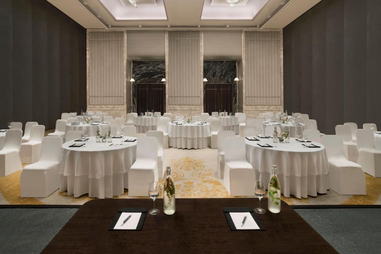 The Westin Pune Koregaon Park Екстериор снимка