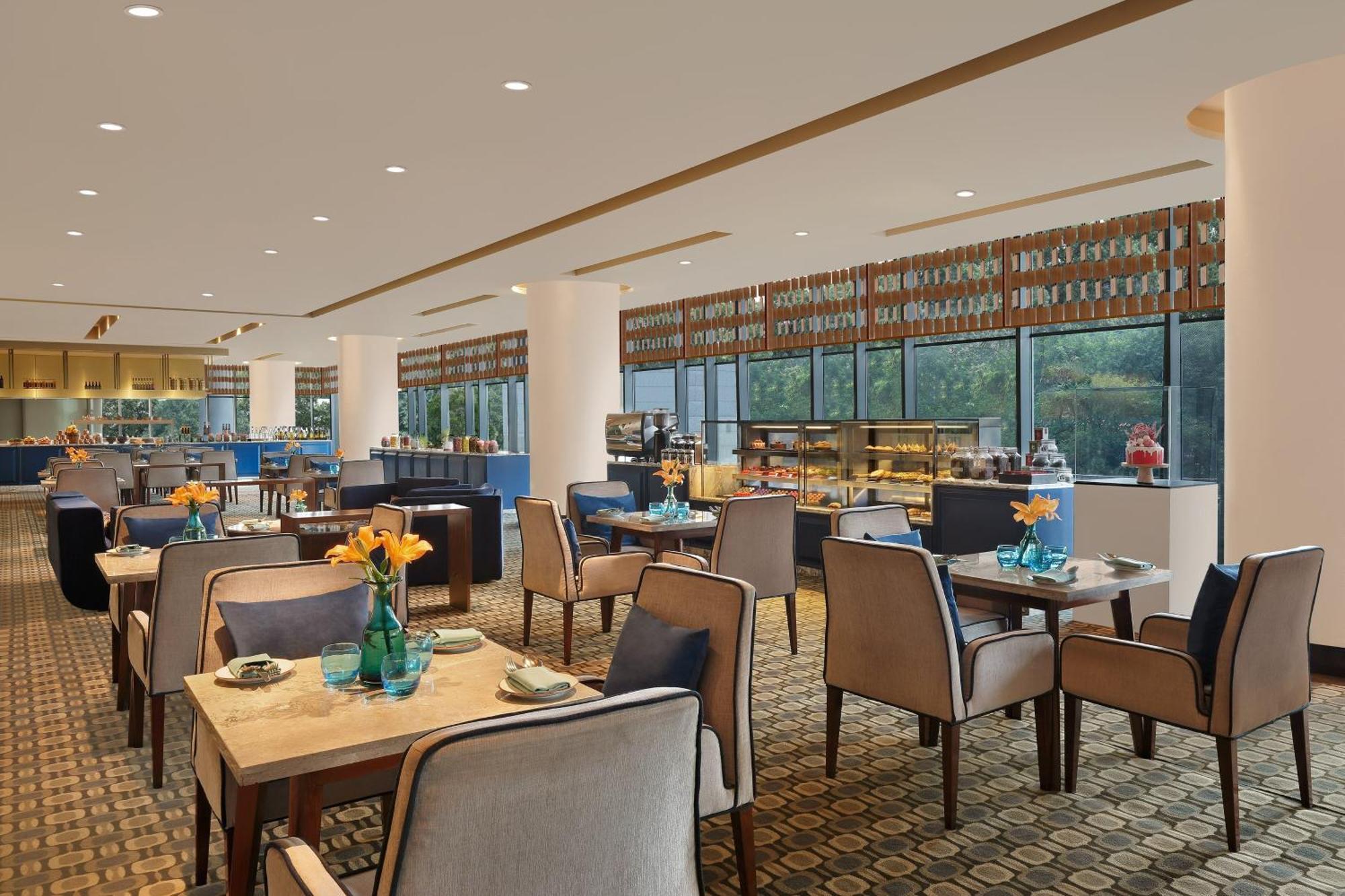 The Westin Pune Koregaon Park Екстериор снимка