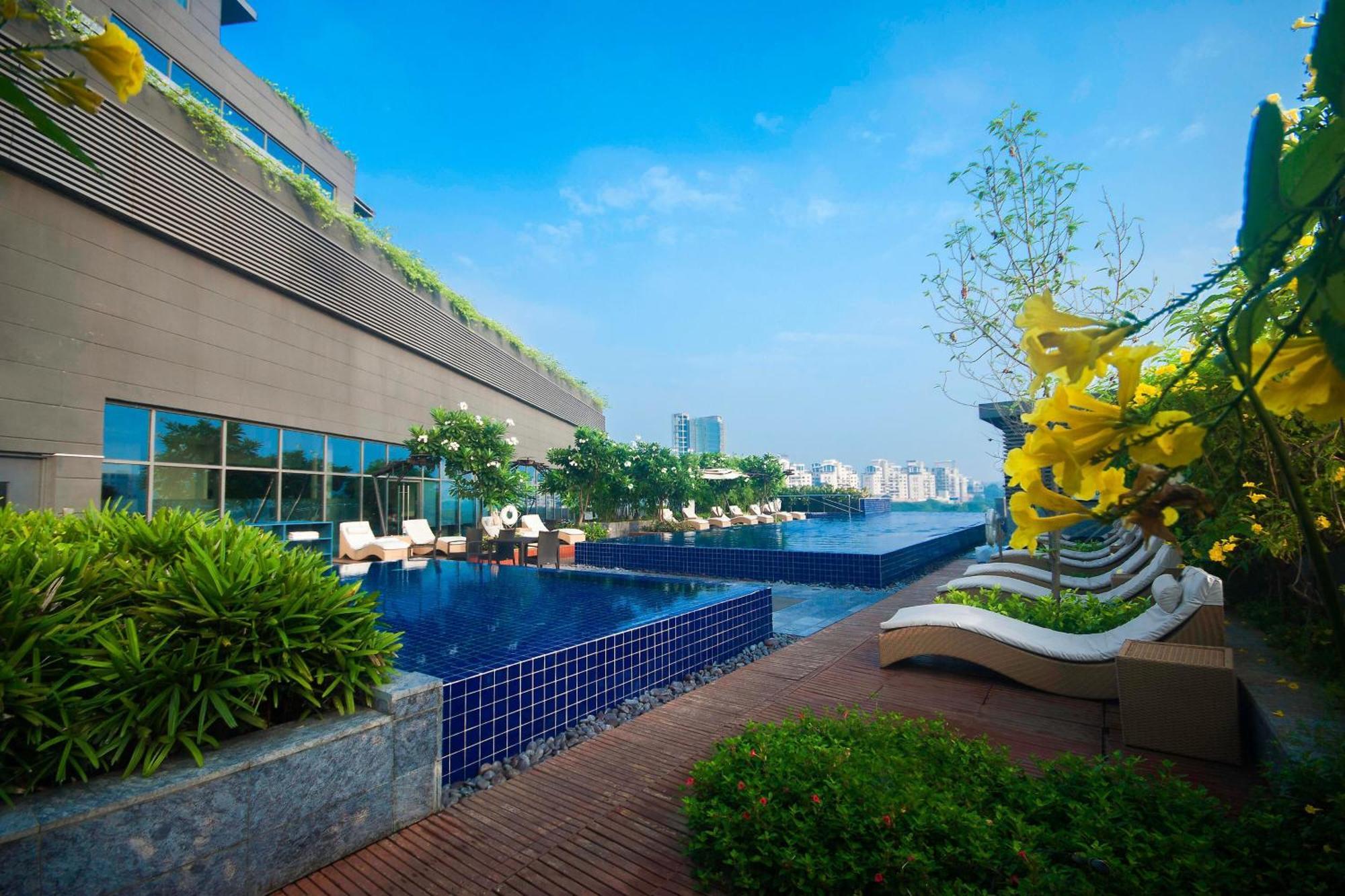 The Westin Pune Koregaon Park Екстериор снимка