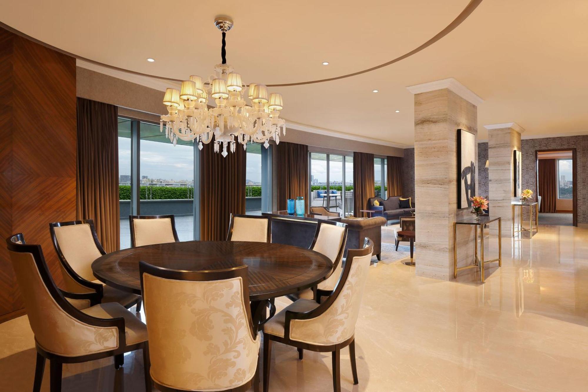The Westin Pune Koregaon Park Екстериор снимка