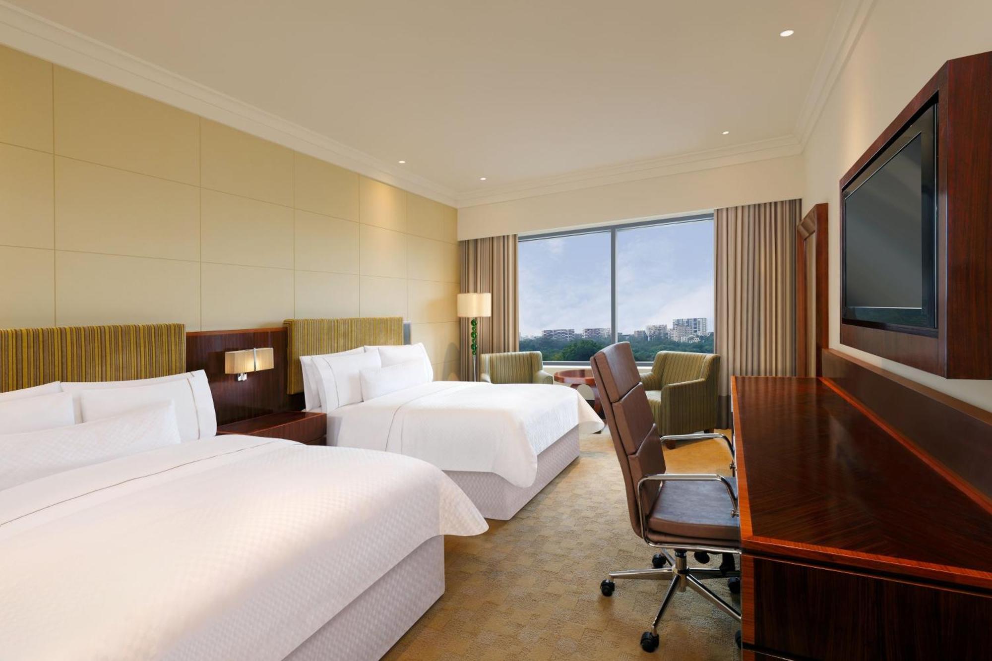 The Westin Pune Koregaon Park Екстериор снимка