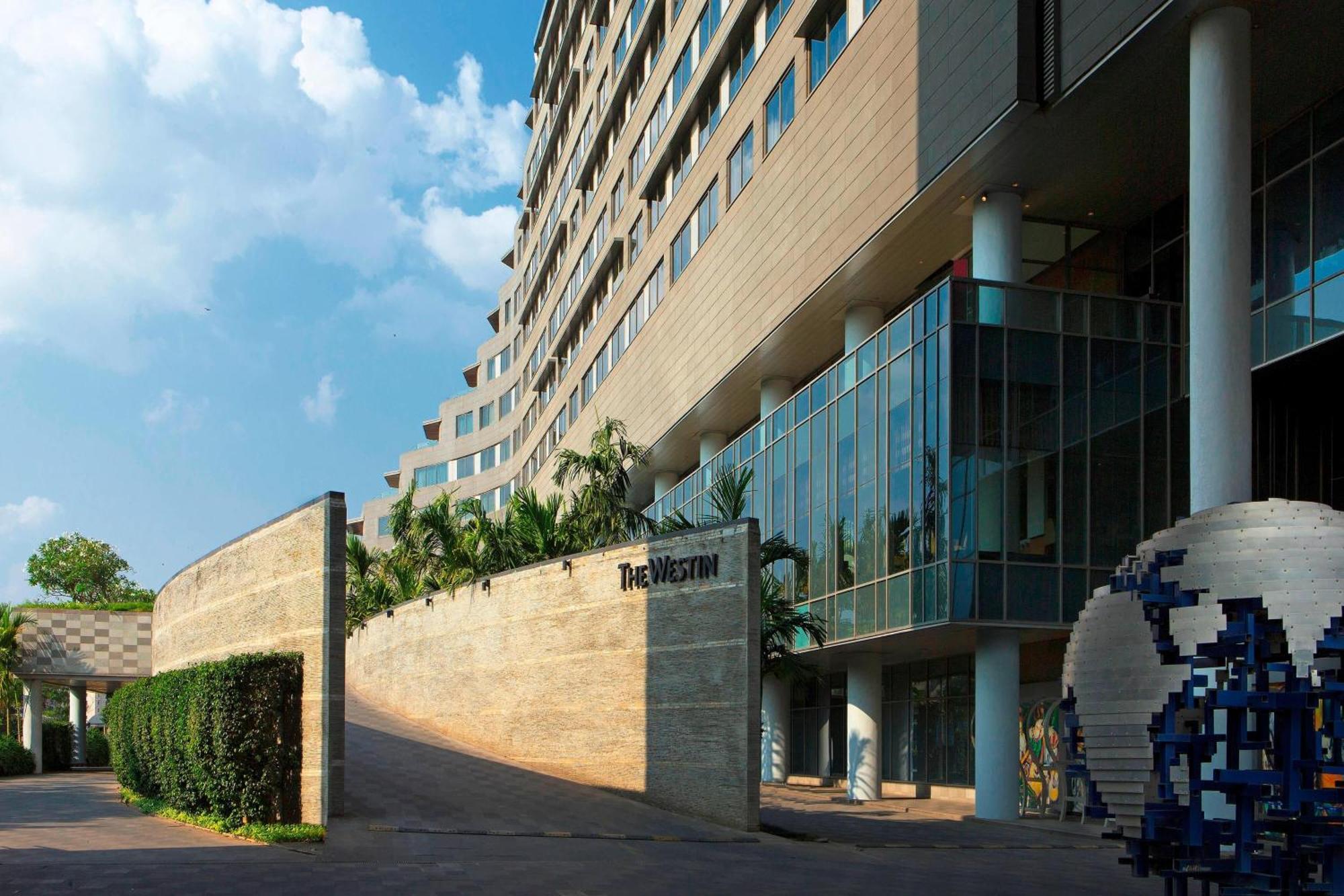 The Westin Pune Koregaon Park Екстериор снимка