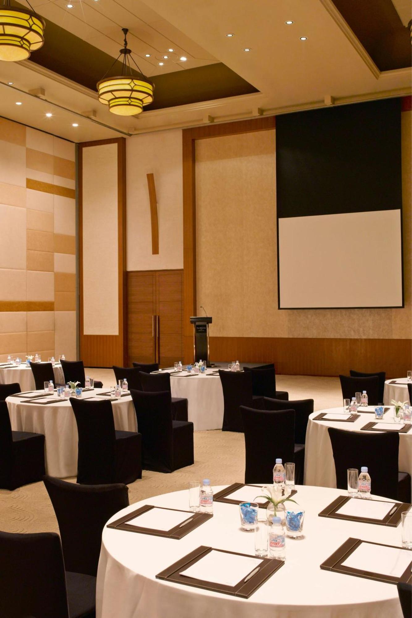 The Westin Pune Koregaon Park Екстериор снимка